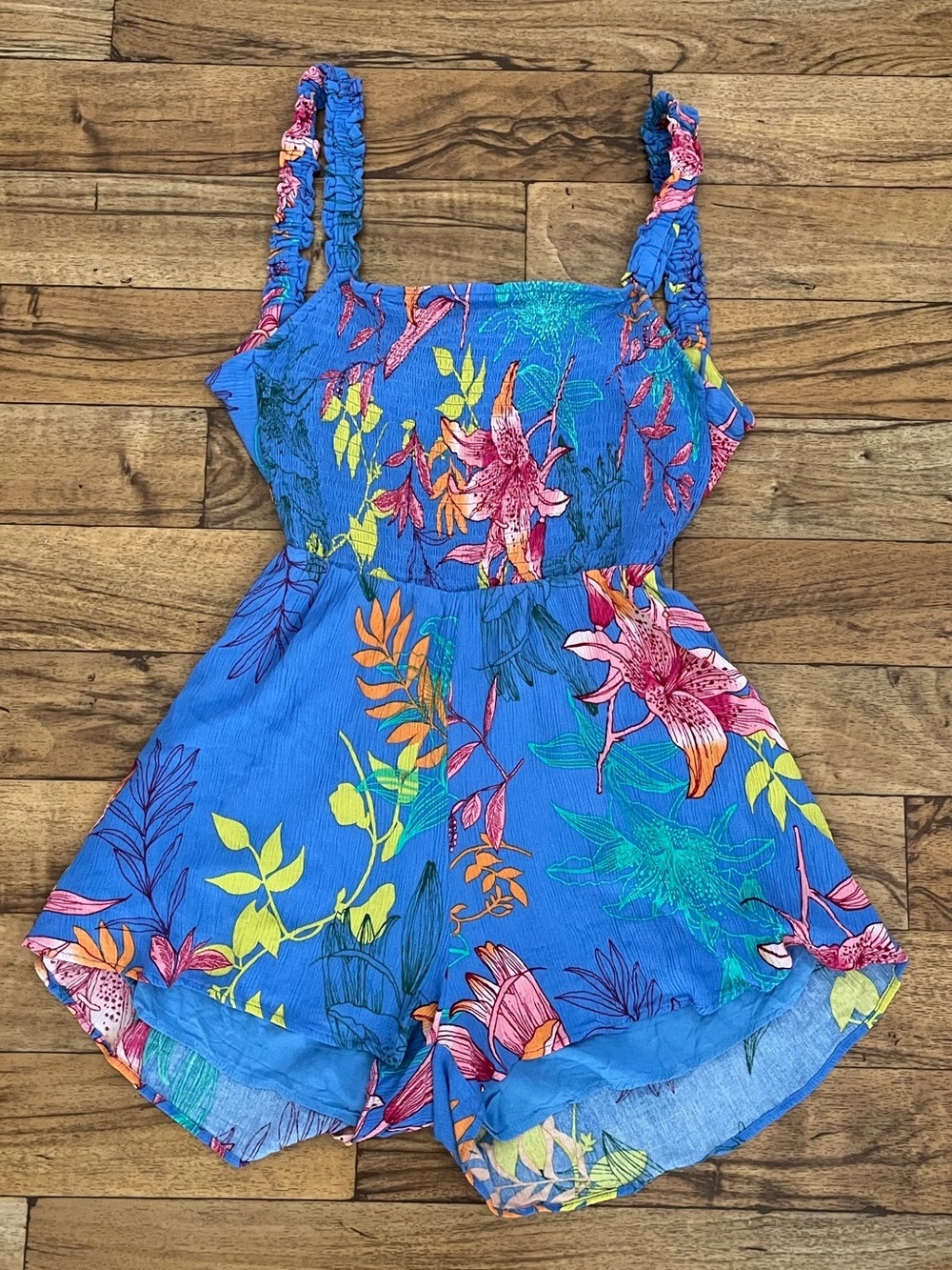 ILLA ILLA Blue Floral Smocked Tie Back Romper Size M